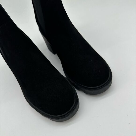 Jolt Chelsea Boot (Women)
Lisa Vicky - Picture 6 of 7